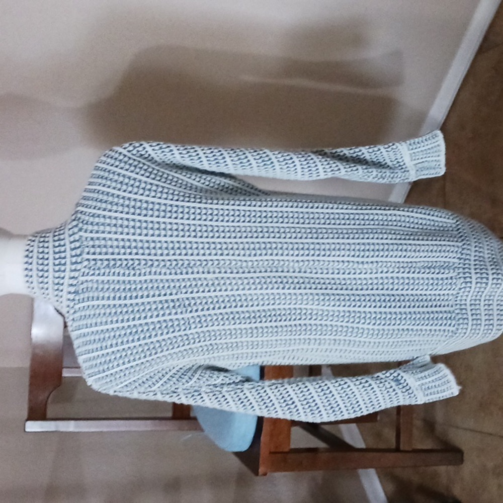 $10 SALE!! Pink Republic- Blue and White Cardigan - Picture 6 of 7